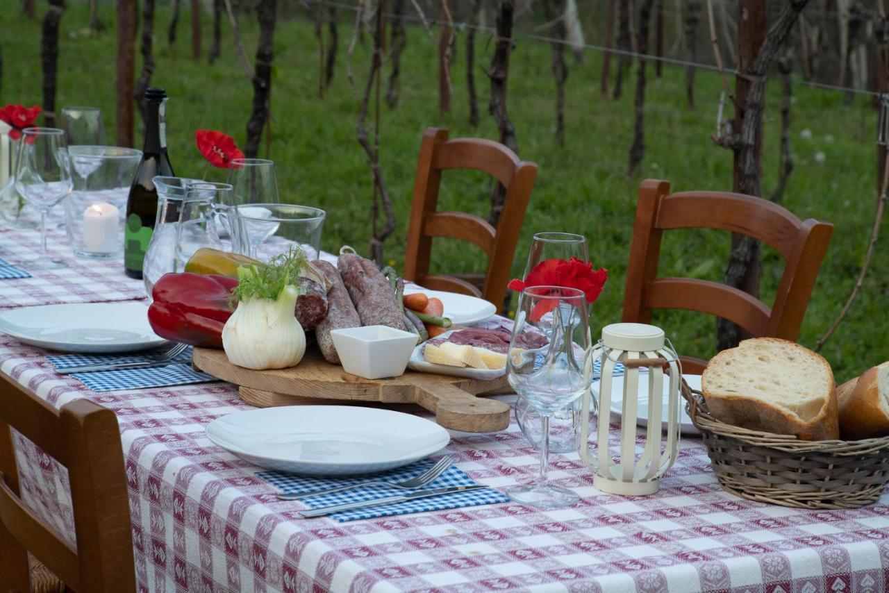 Agriturismo Podere Del Bosc Valmareno Luaran gambar
